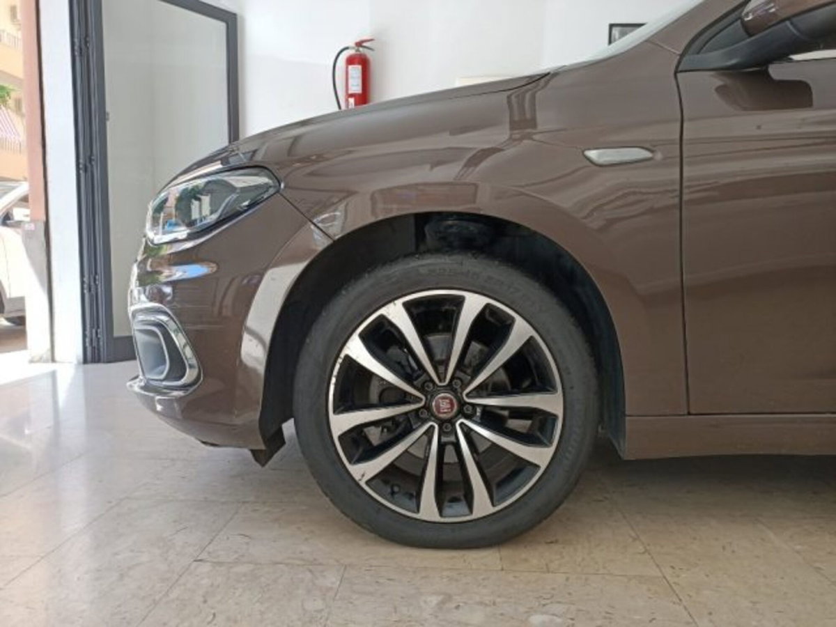 Fiat Tipo Station Wagon Tipo 1.6 Mjt S&S SW Lounge (5)