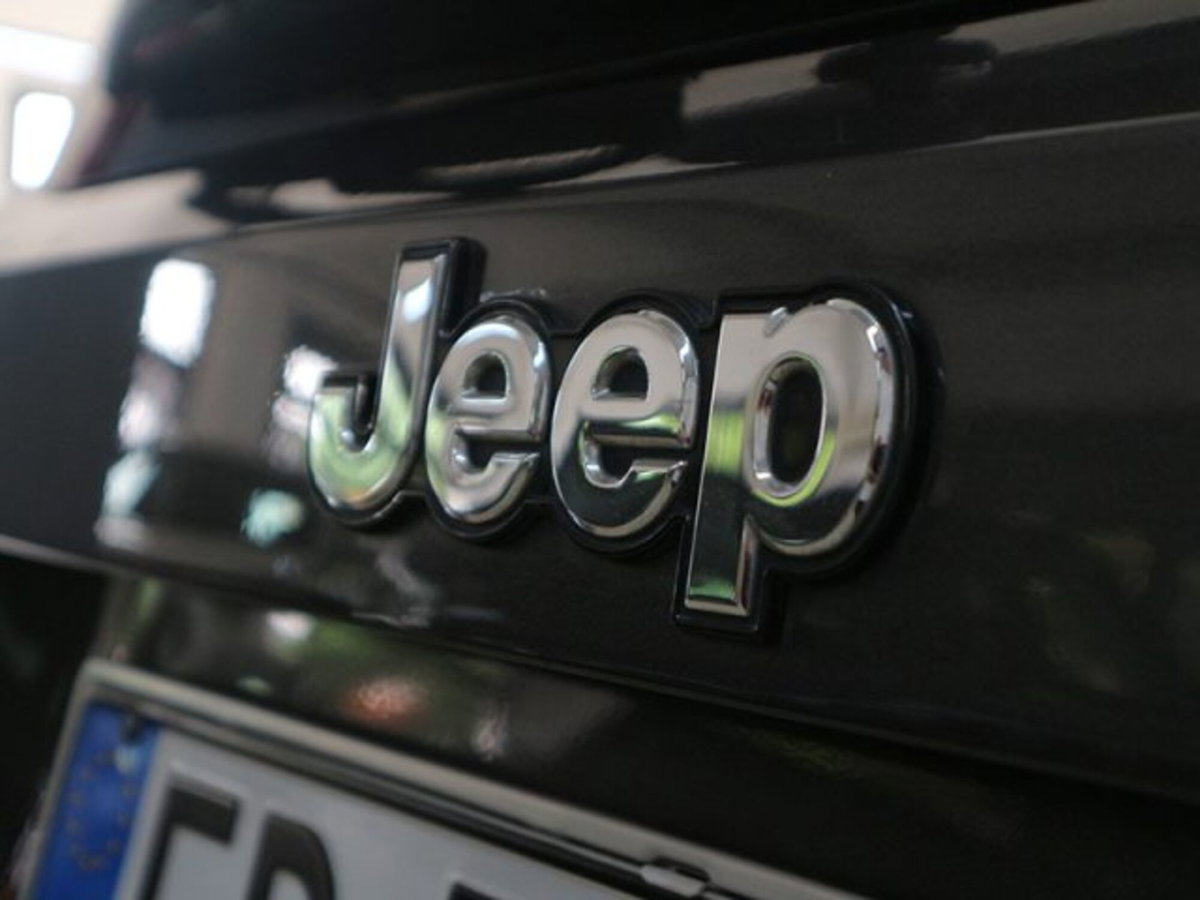 Jeep Renegade 2.0 Mjt 140CV 4WD Active Drive Limited (17)