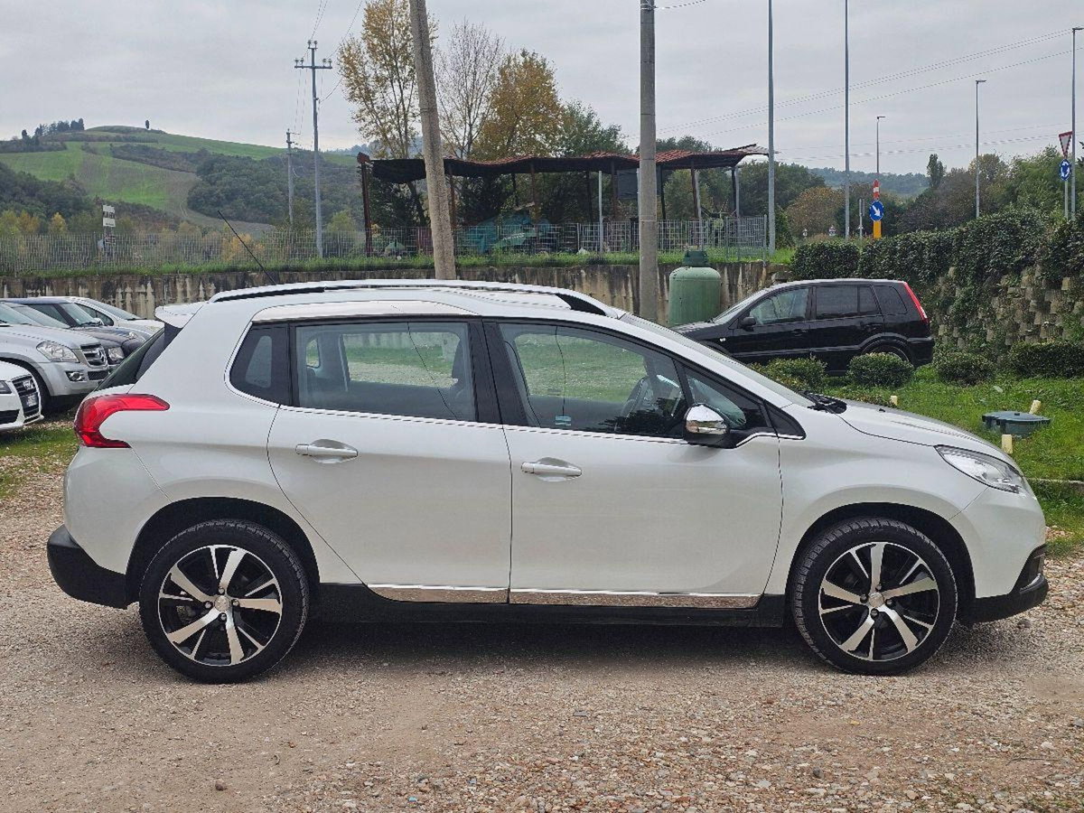 Peugeot 2008 e-HDi 92 CV Stop&Start ETG6 Active (10)