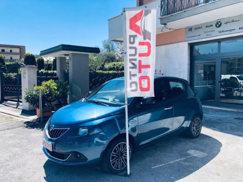 Lancia Ypsilon 1.0 FireFly 5 porte S&S Hybrid Ecochic Gold
