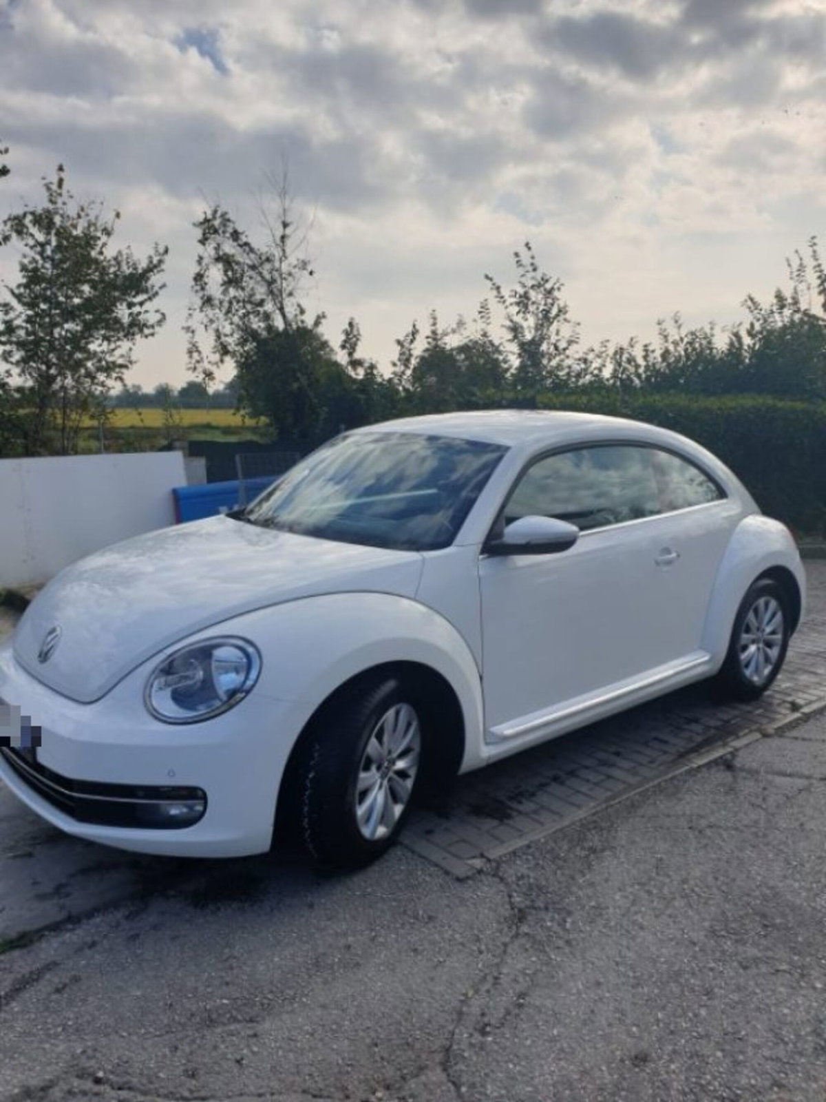 Volkswagen Maggiolino 1.2 TSI Design (2)