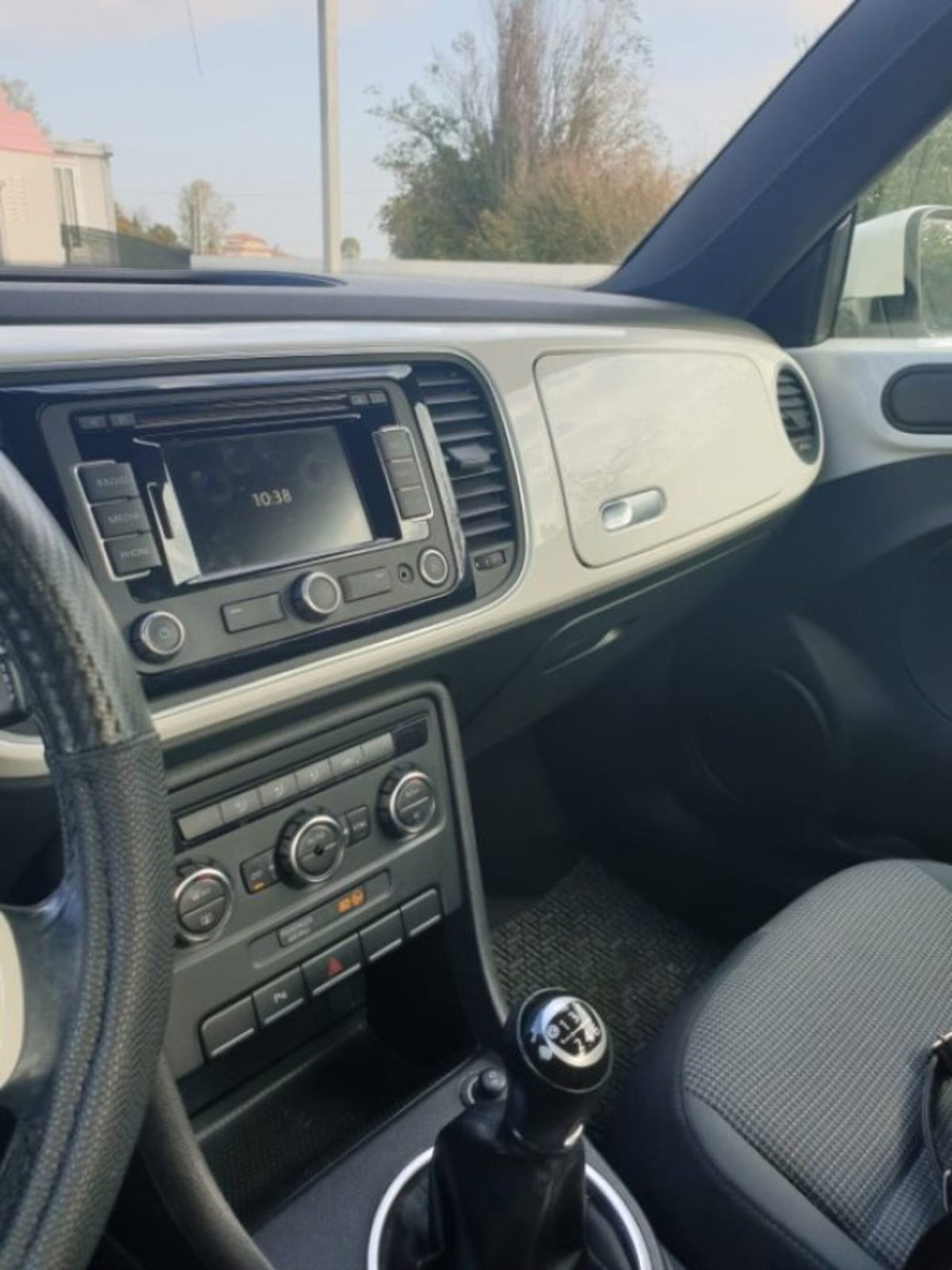 Volkswagen Maggiolino 1.2 TSI Design (4)