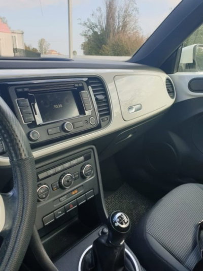 Volkswagen Maggiolino 1.2 TSI Design (4)