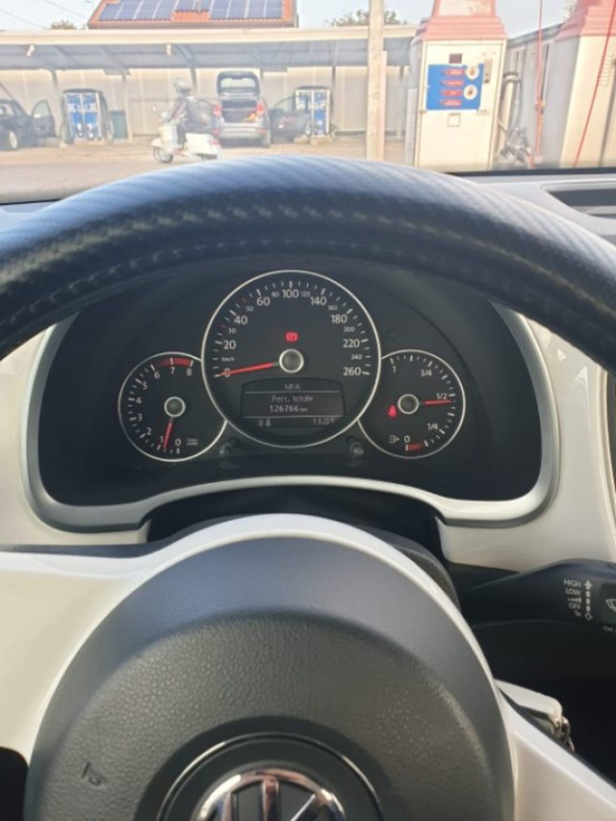 Volkswagen Maggiolino 1.2 TSI Design (5)