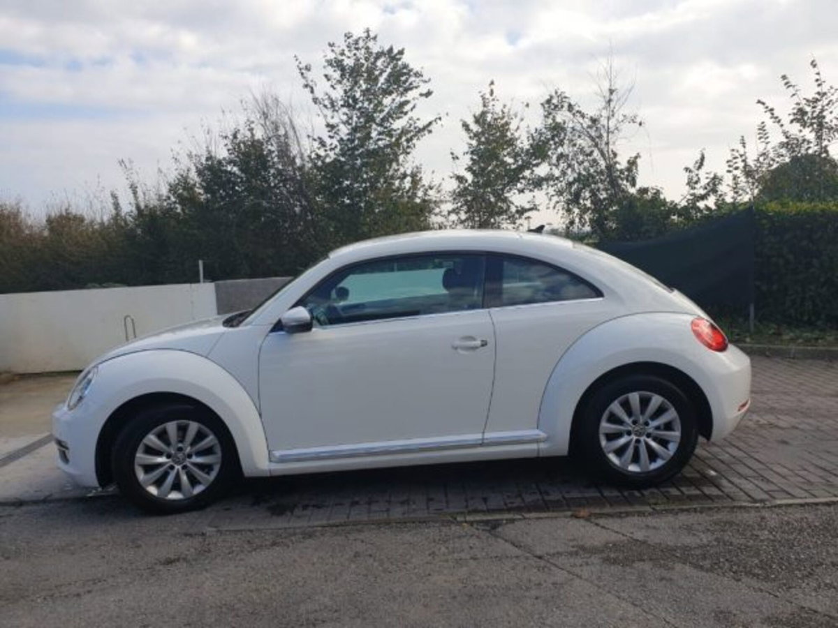Volkswagen Maggiolino 1.2 TSI Design (8)