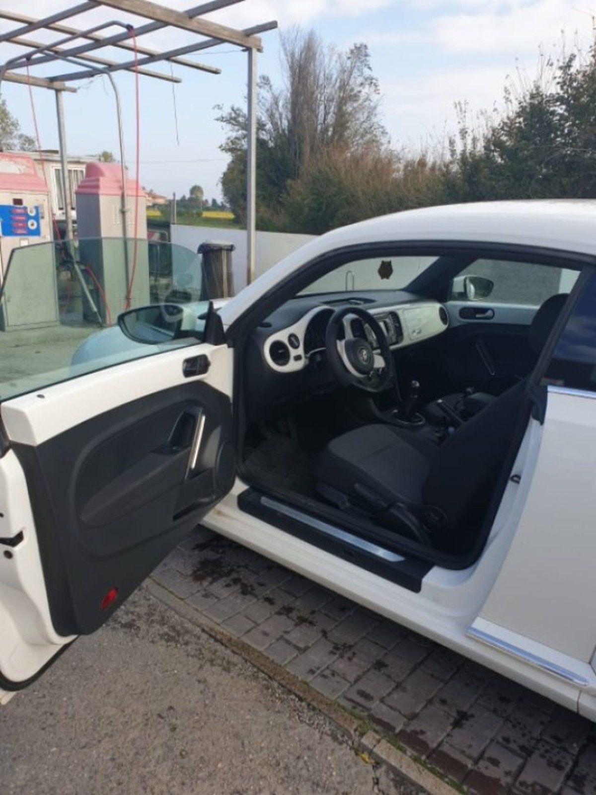 Volkswagen Maggiolino 1.2 TSI Design (9)