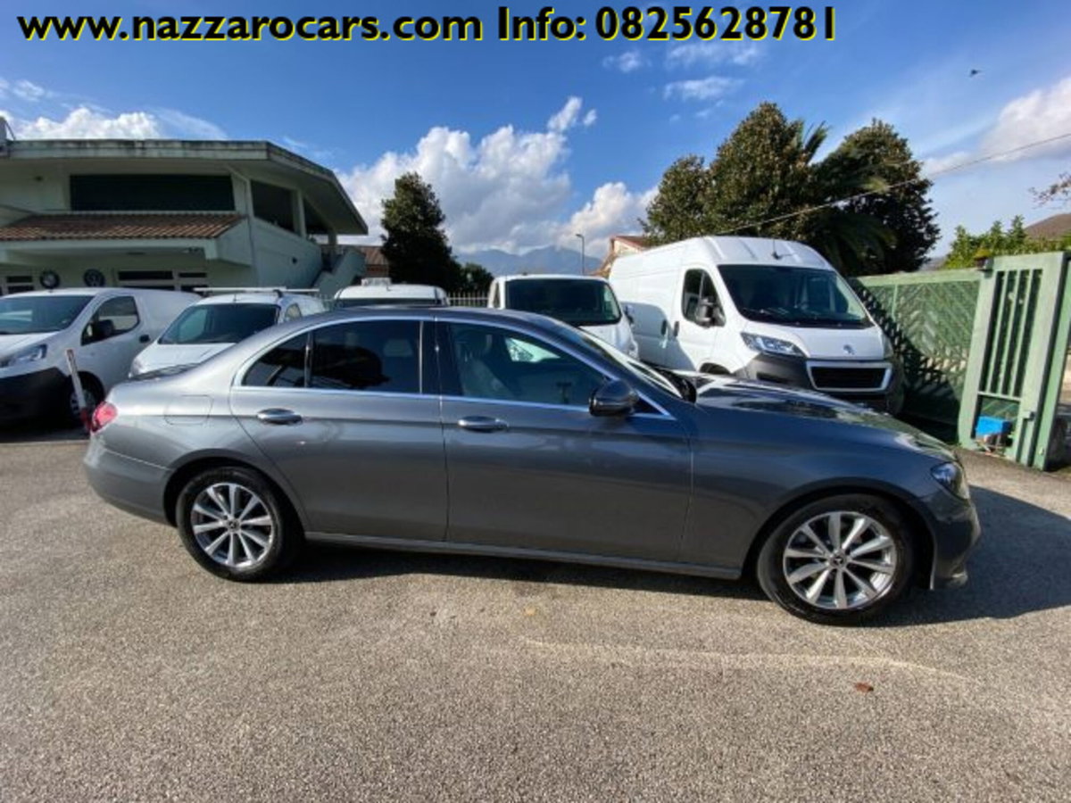 Mercedes-Benz Classe E 220 d Auto Premium Plus (17)