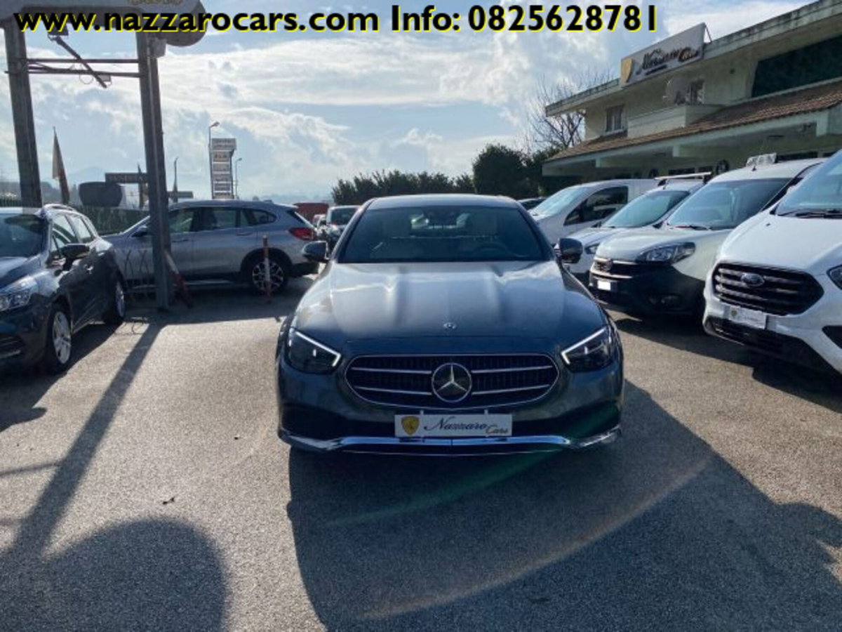 Mercedes-Benz Classe E 220 d Auto Premium Plus (2)