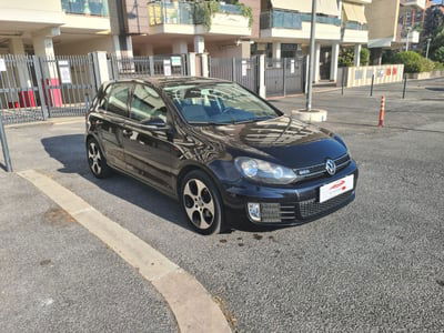 Volkswagen Golf 2.0 TDI 140CV DPF DSG 5p. Highline usata