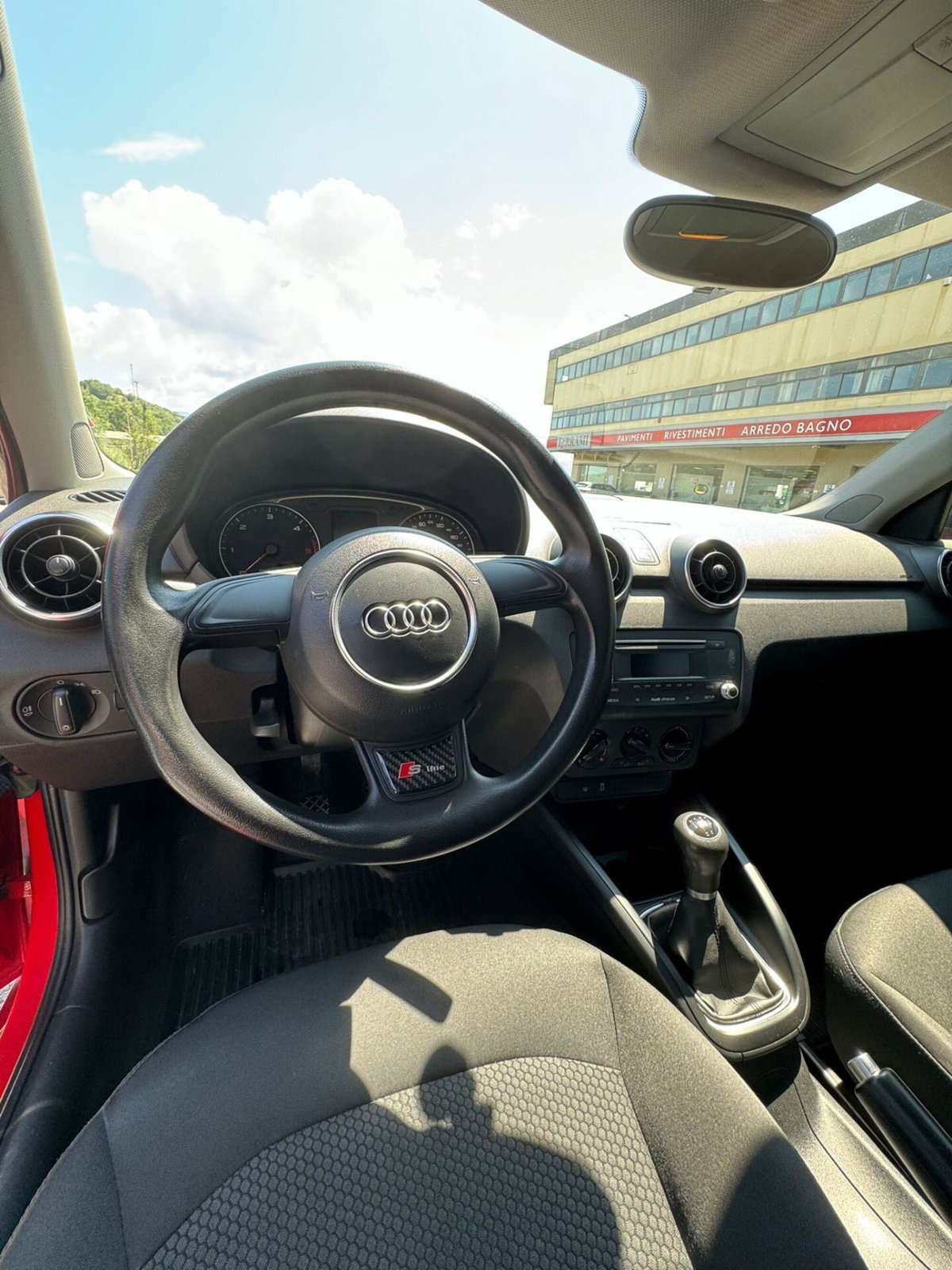 Audi A1 Sportback 1.6 TDI 116 CV Metal plus (8)