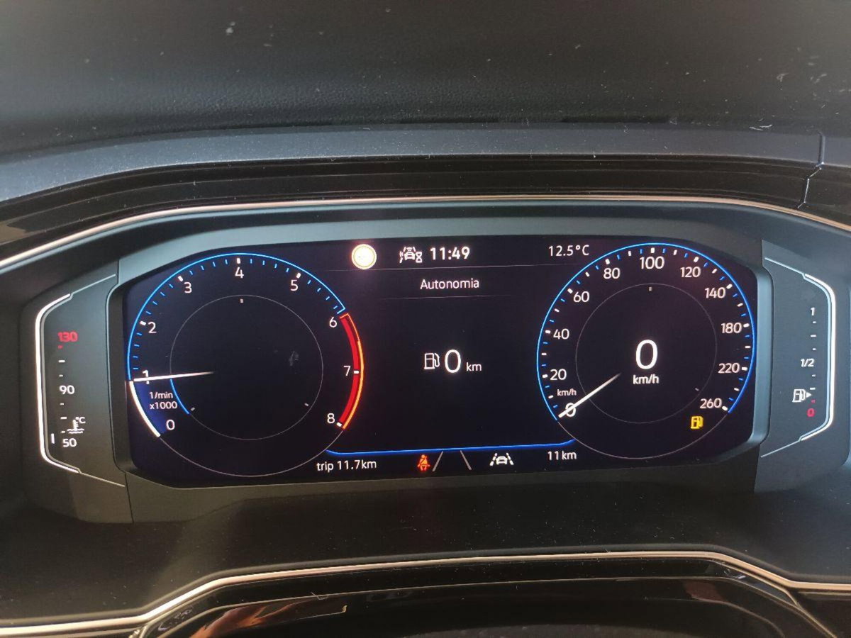 Volkswagen Polo 1.0 tsi Style 95cv (6)