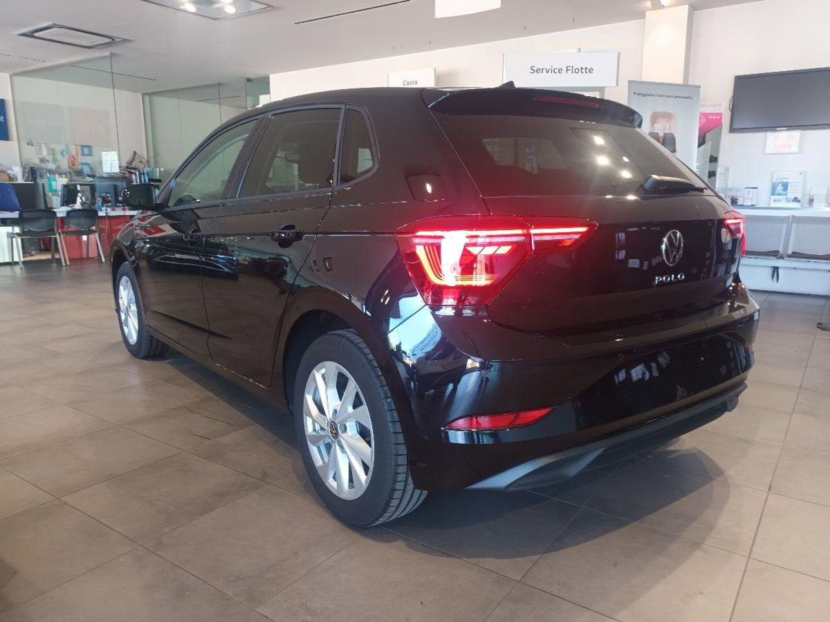 Volkswagen Polo 1.0 tsi Style 95cv (7)