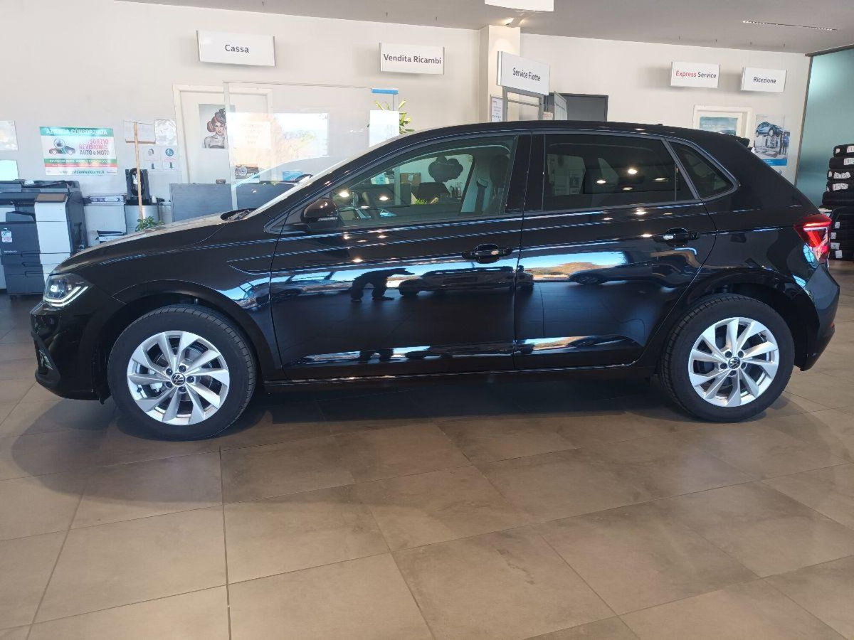 Volkswagen Polo 1.0 tsi Style 95cv (8)