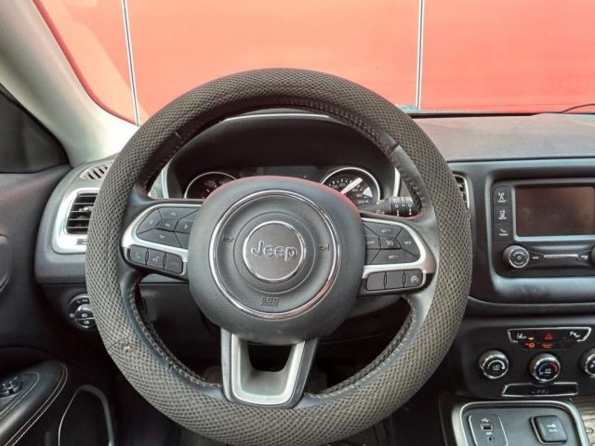 Jeep Compass 1.6 Multijet II 2WD S (11)