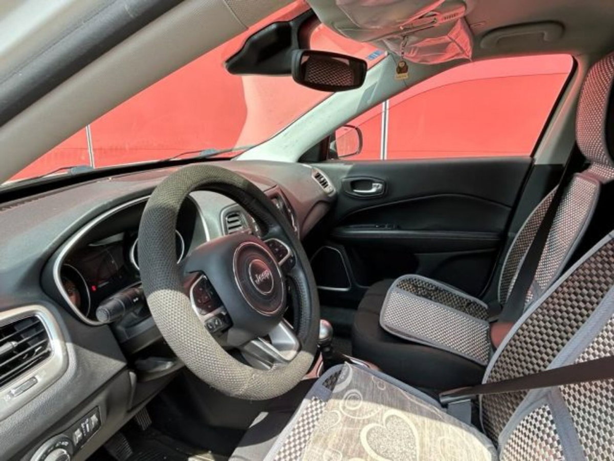 Jeep Compass 1.6 Multijet II 2WD S (7)