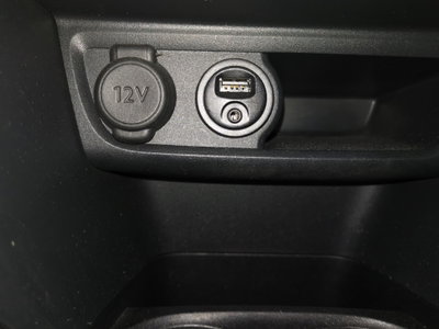 Peugeot 208 75 5 porte Black Line 2 (18)