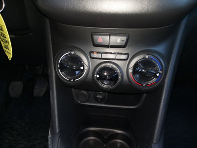 Peugeot 208 75 5 porte Black Line 2 (19)