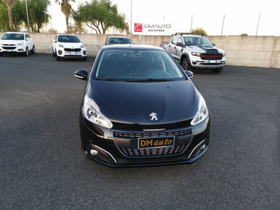 Peugeot 208 75 5 porte Black Line 2 (2)