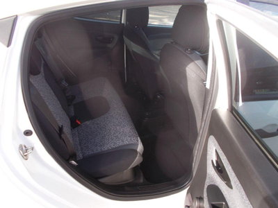 Lancia Ypsilon 1.2 69 CV 5 porte GPL Ecochic Silver (8)
