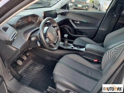 Peugeot 2008 1.2 puretech Allure s&s 100cv (8)