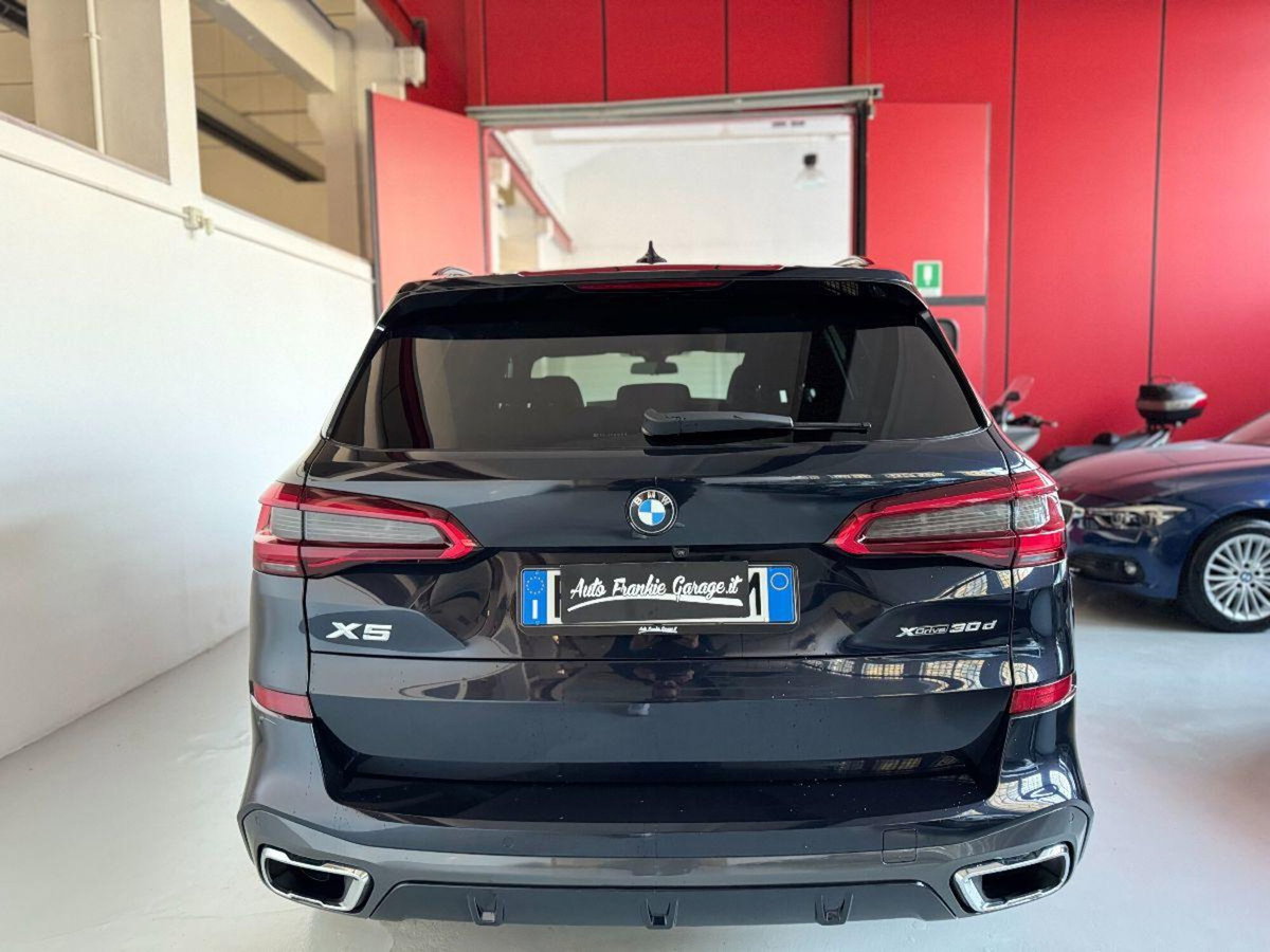 BMW X5 xDrive30d Msport (12)