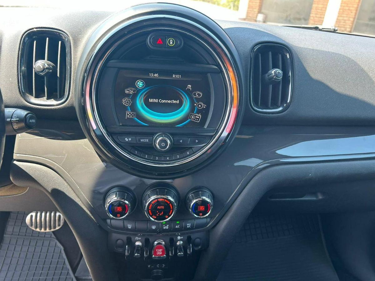MINI Mini Countryman 2.0 Cooper D Countryman ALL4 (10)