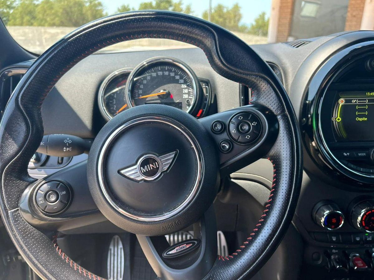 MINI Mini Countryman 2.0 Cooper D Countryman ALL4 (9)