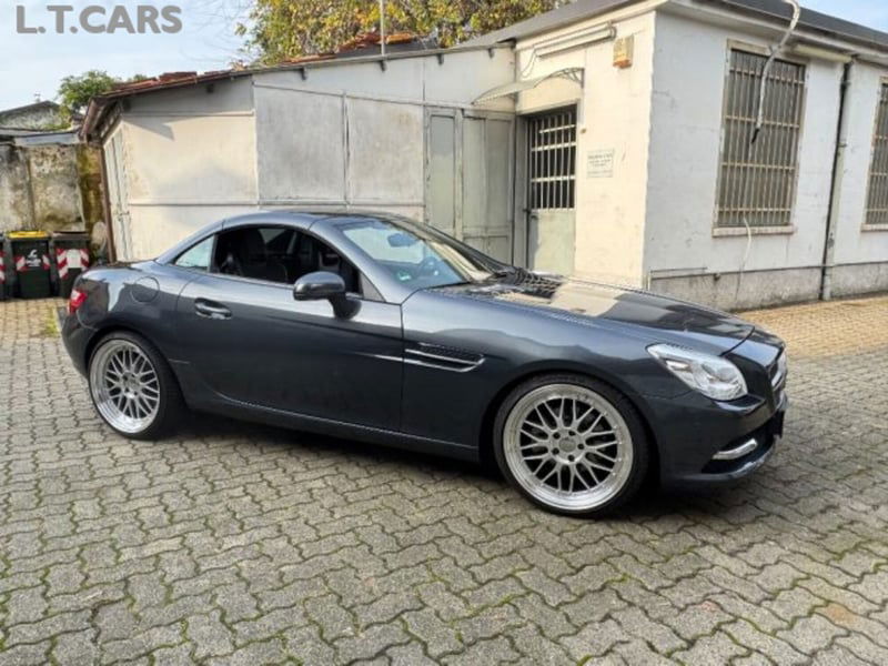 Mercedes-Benz SLK 200 CGI Premium