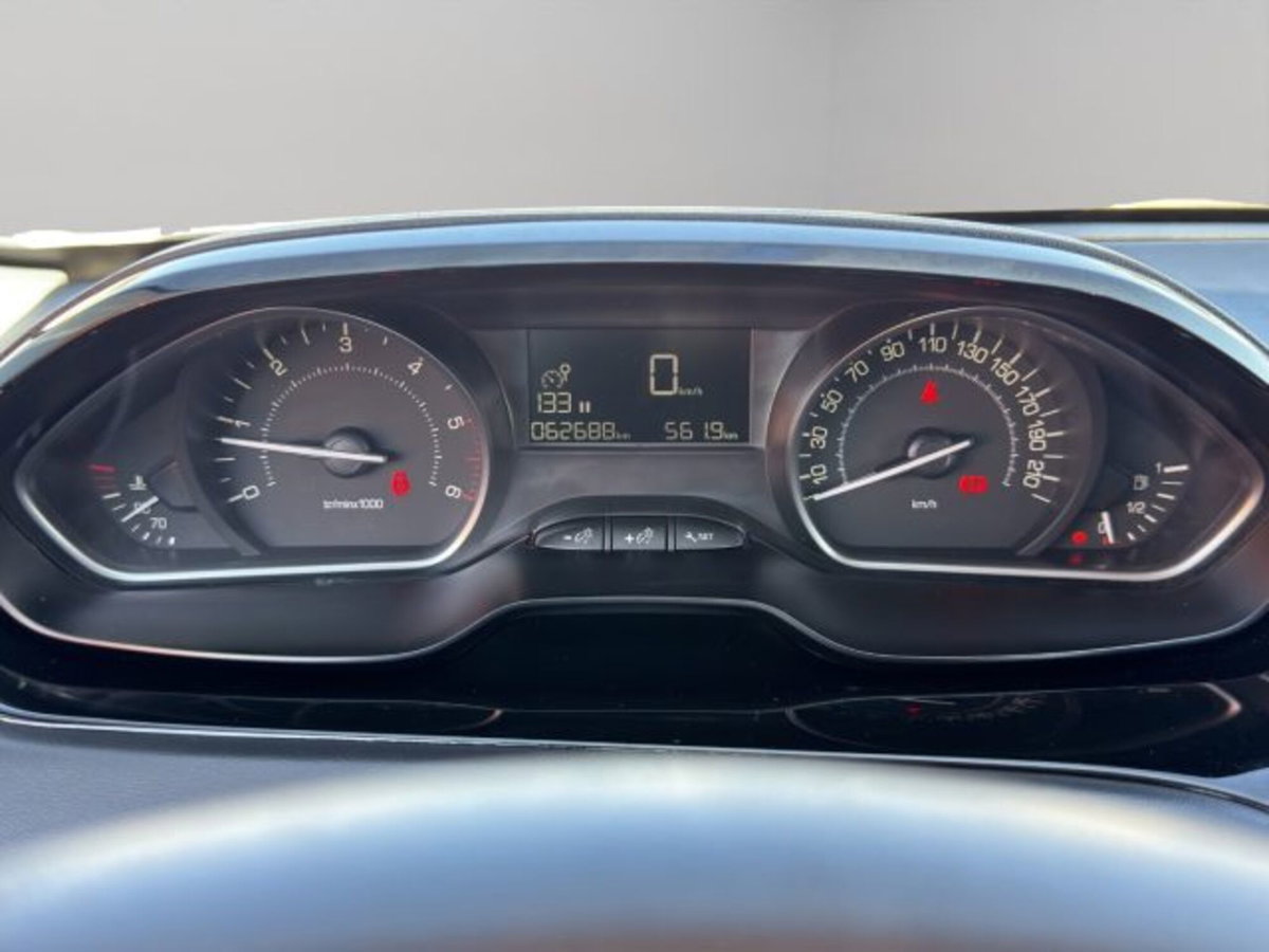 Peugeot 208 100 S&S 5 porte Van Active (11)
