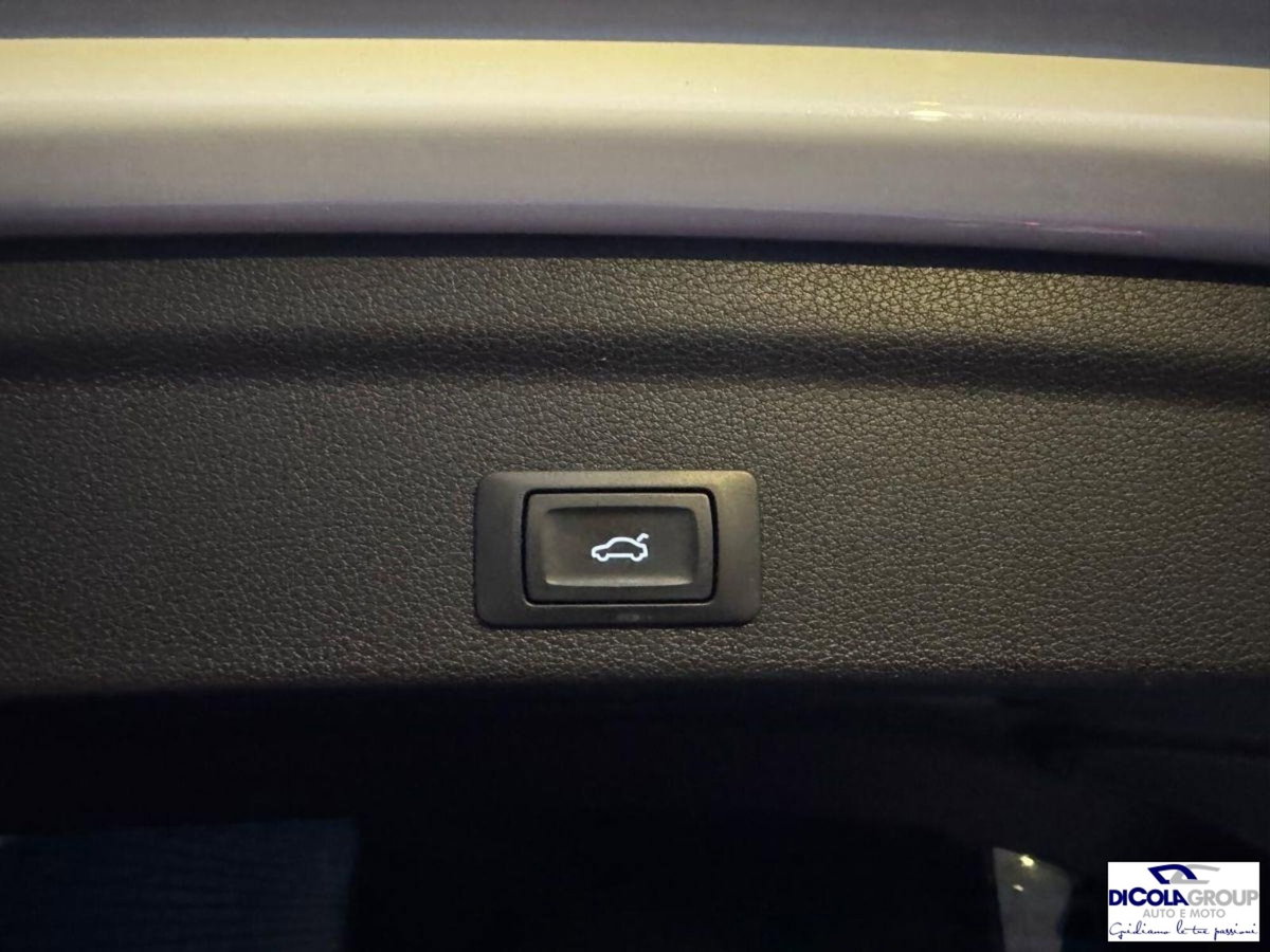 Audi Q3 Sportback 35 TDI quattro S tronic Business Plus (14)