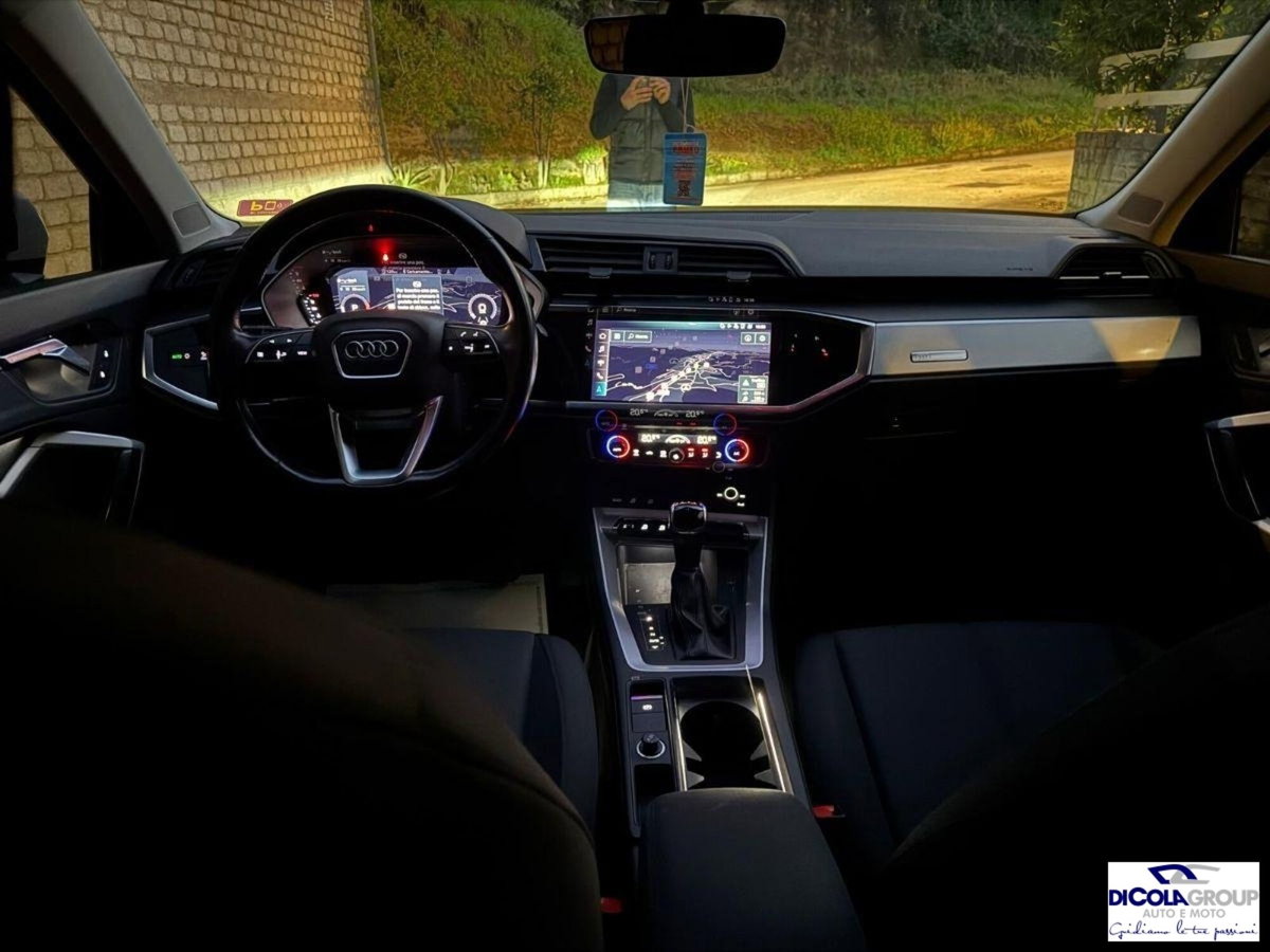 Audi Q3 Sportback 35 TDI quattro S tronic Business Plus (19)