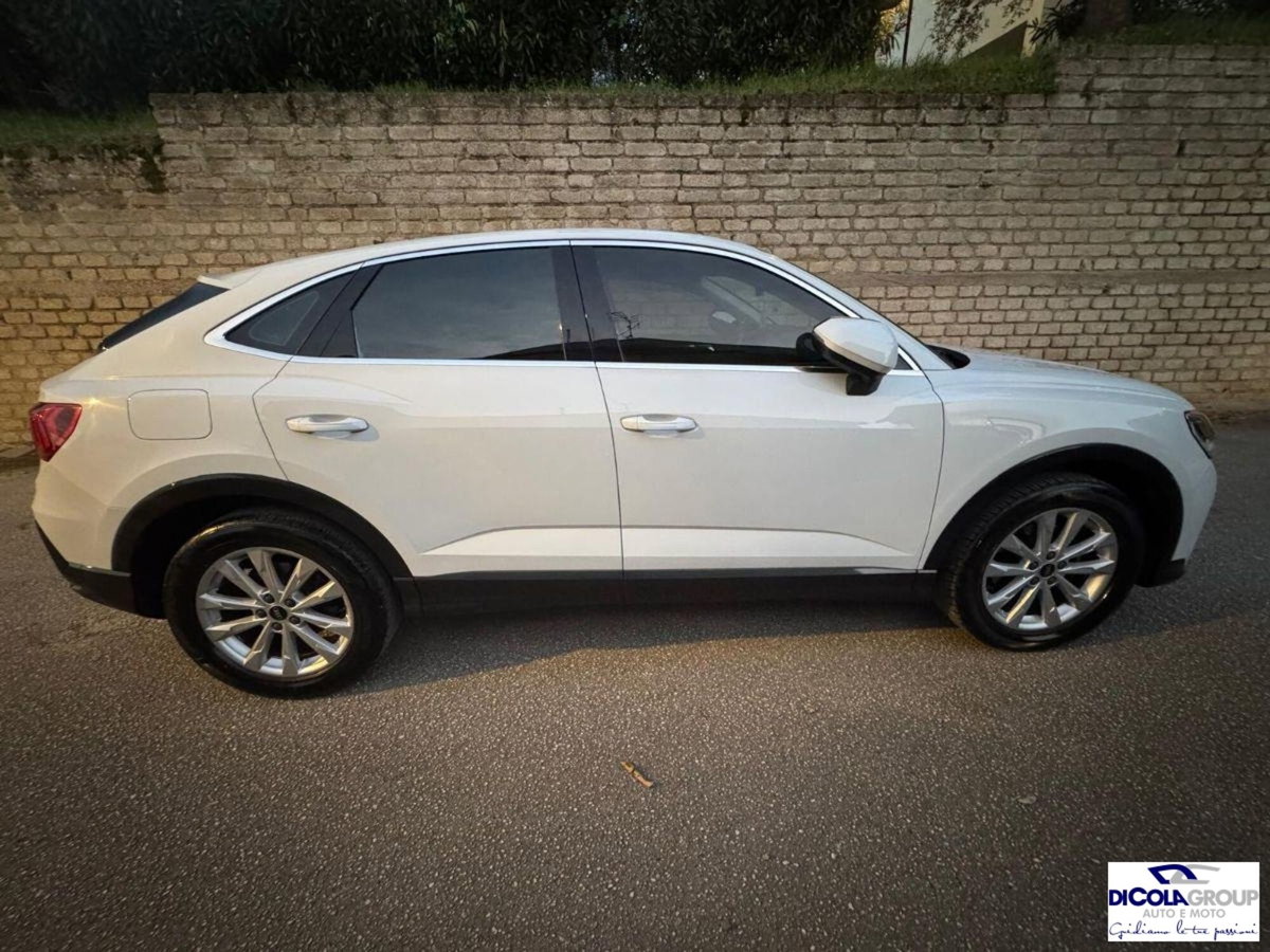 Audi Q3 Sportback 35 TDI quattro S tronic Business Plus (7)