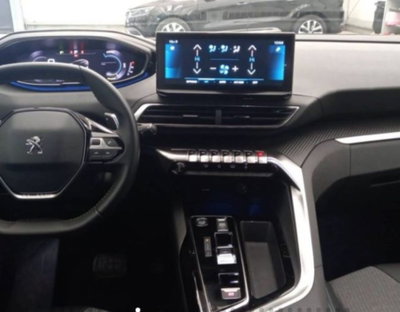 Peugeot 5008 1.2 hybrid 48V Allure Pack 136cv e-dcs 6 (18)