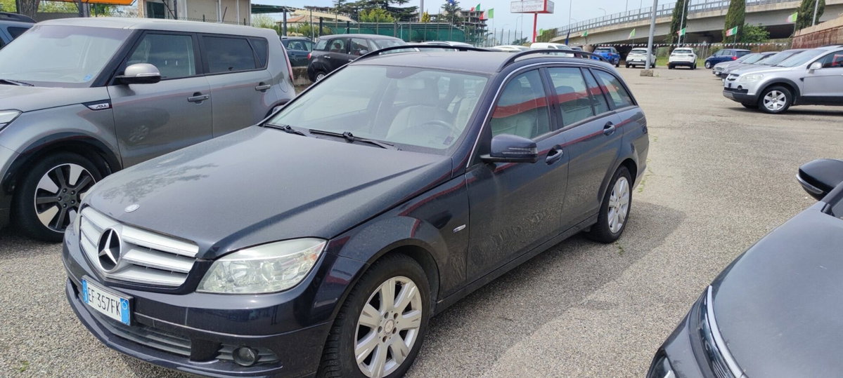 Mercedes-Benz Classe C Station Wagon 220 CDI BlueEFFICIENCY Avantgarde AMG (7)