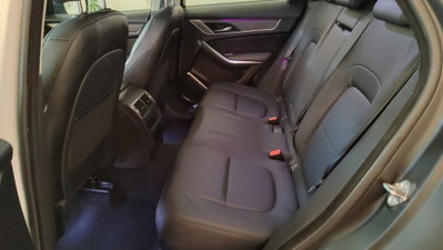 Jaguar F-Pace 2.0 D 163 CV AWD aut. R-Dynamic SE (5)