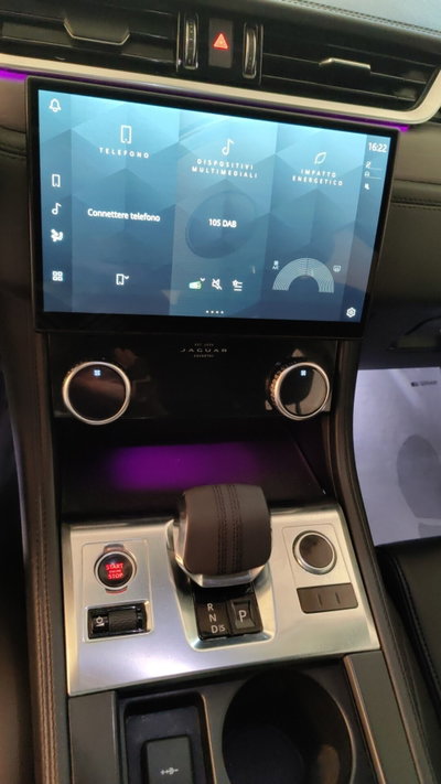 Jaguar F-Pace 2.0 D 163 CV AWD aut. R-Dynamic SE (6)