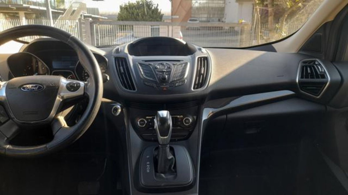 Ford Kuga 2.0 TDCI 163 CV 4WD Powershift Titanium X (8)
