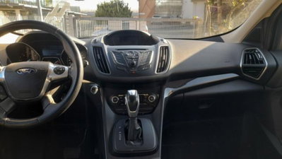Ford Kuga 2.0 TDCI 163 CV 4WD Powershift Titanium X (8)