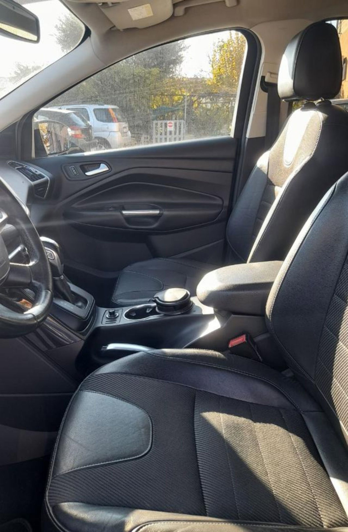 Ford Kuga 2.0 TDCI 163 CV 4WD Powershift Titanium X (9)