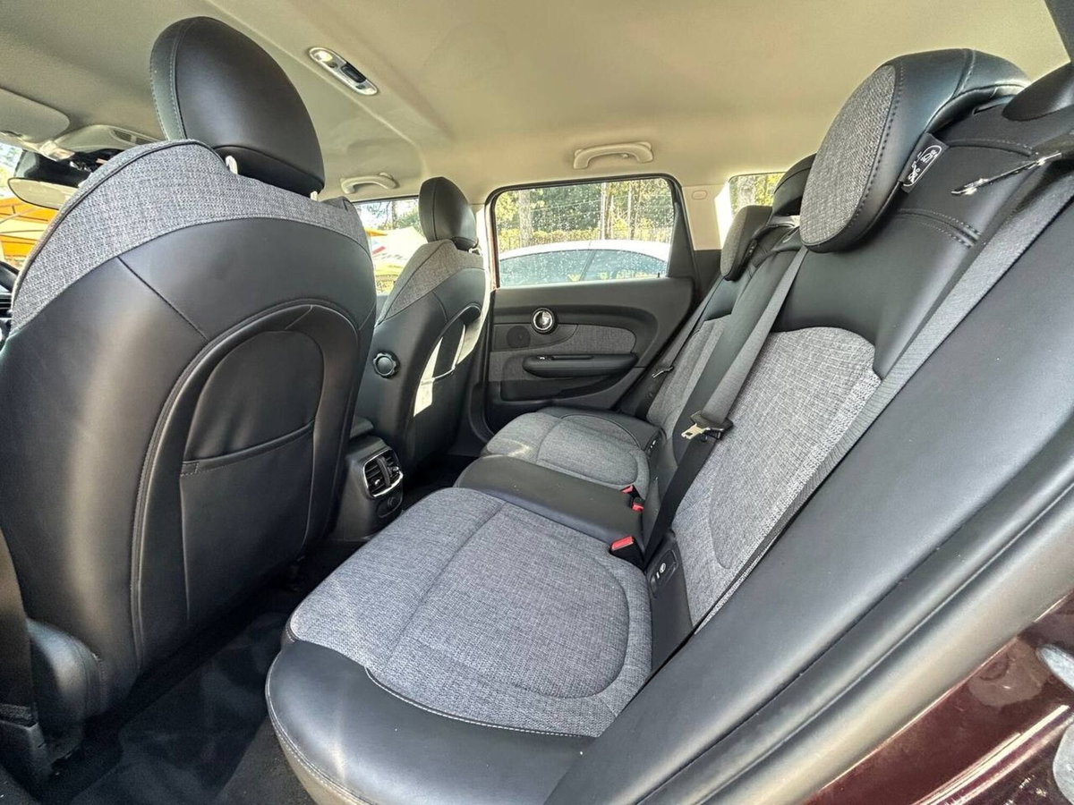 MINI Mini Clubman 2.0 Cooper D Business Clubman Automatica (9)