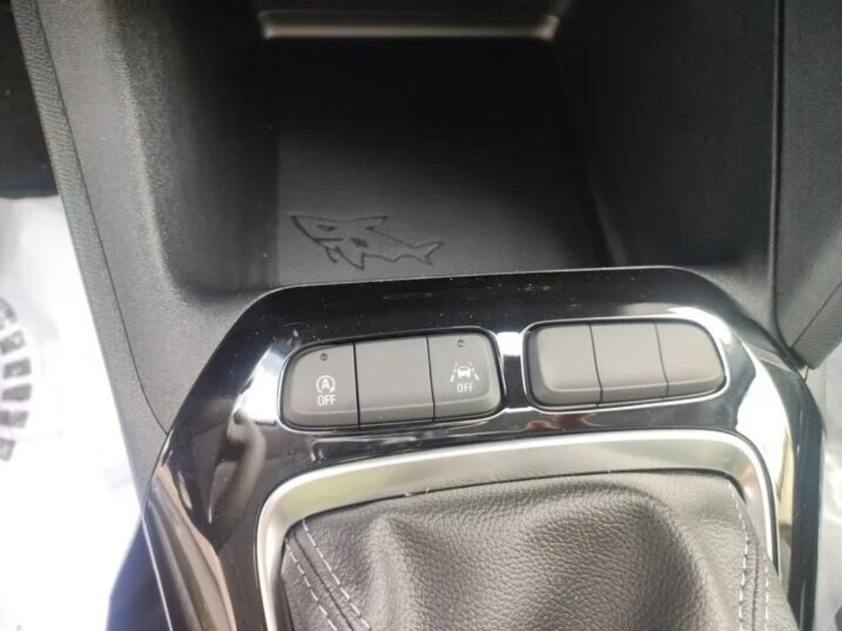 Opel Corsa 1.2 Edition (15)
