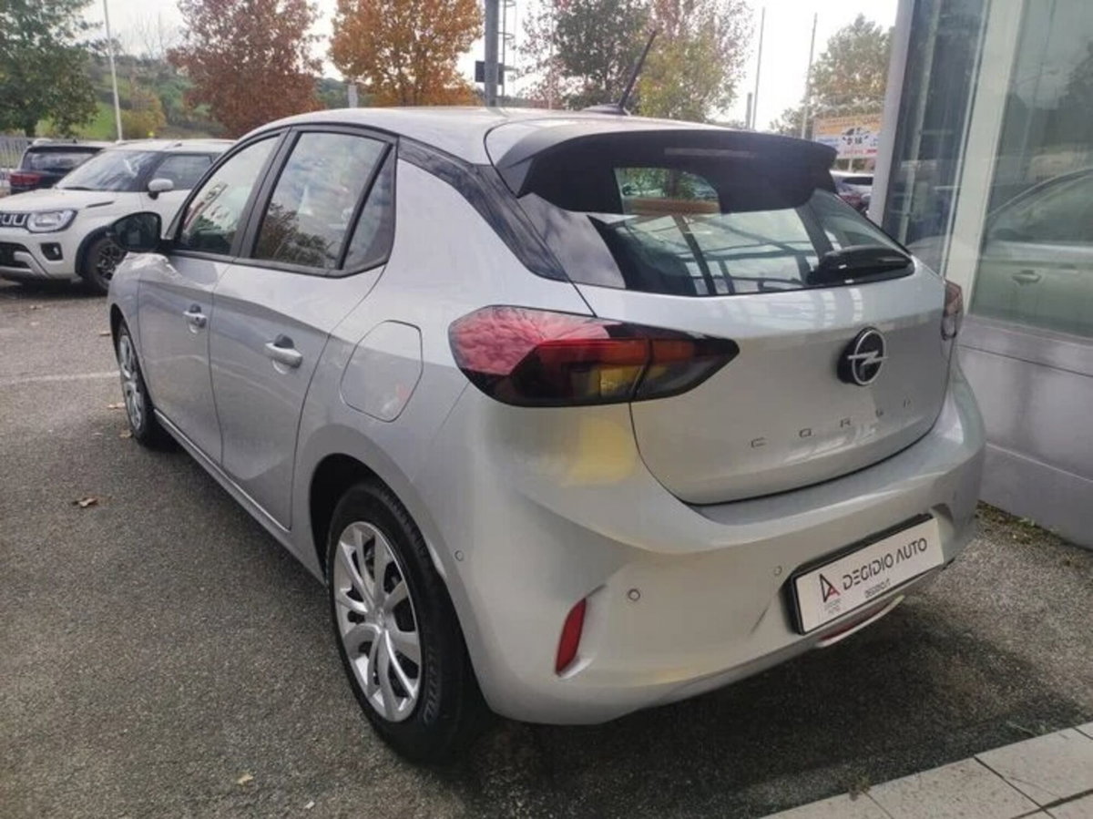 Opel Corsa 1.2 Edition (3)