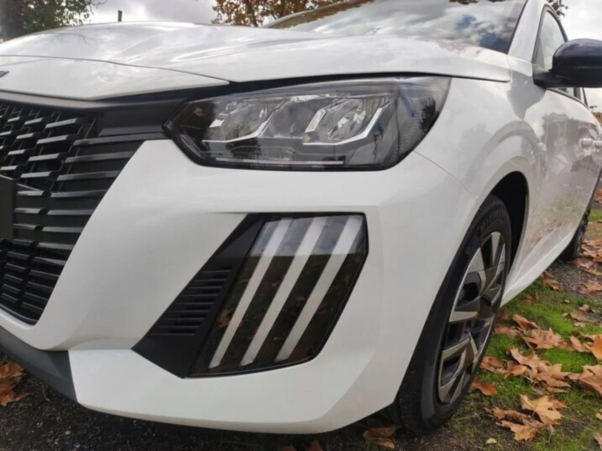 Peugeot 208 PureTech 75 Stop&Start 5 porte Active (13)