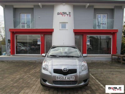 Toyota Yaris 1.3 5 porte M-MT Navi usata