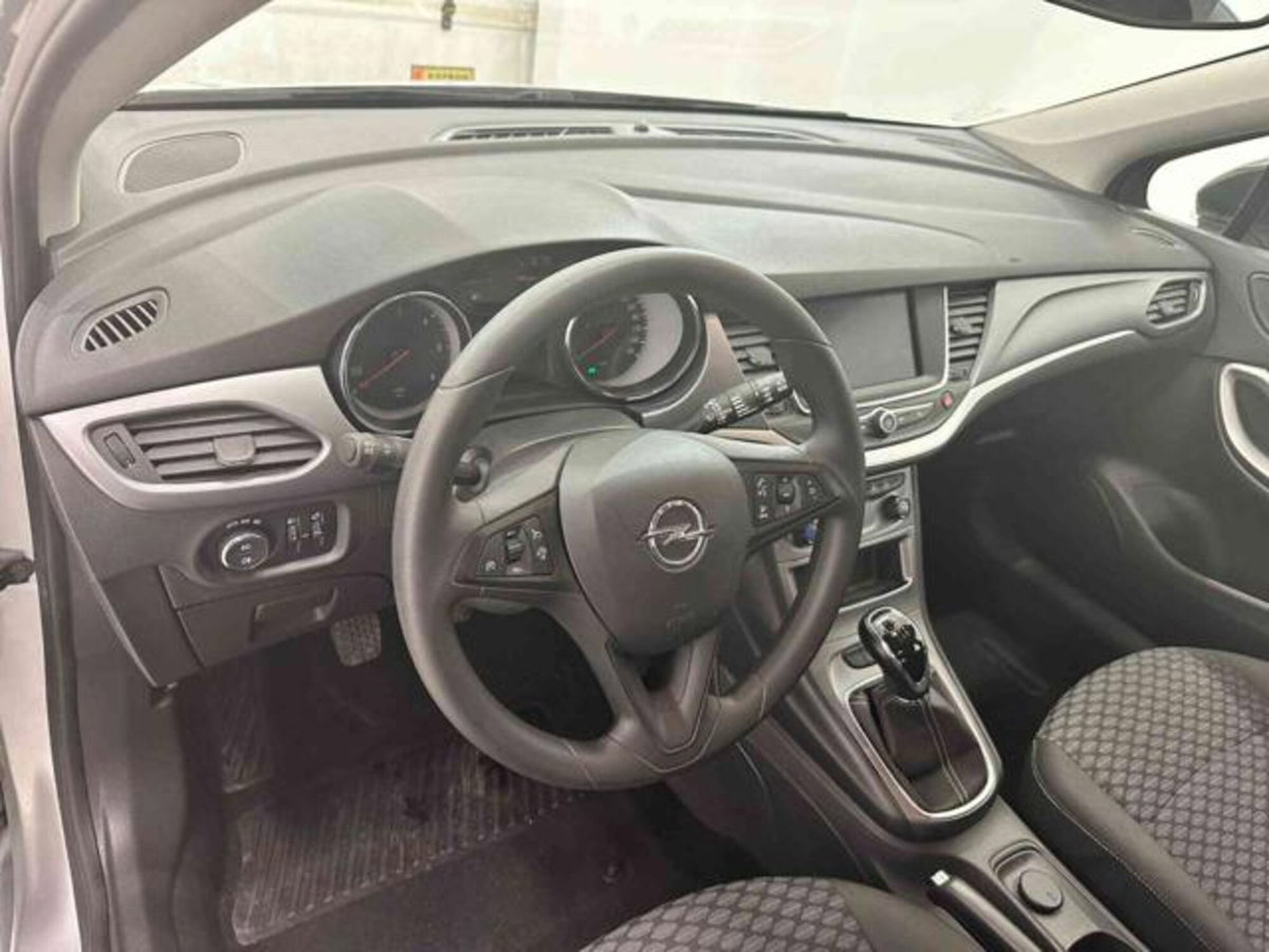 Opel Astra 1.5 CDTI 105 CV S&S 5 porte Business Elegance (10)