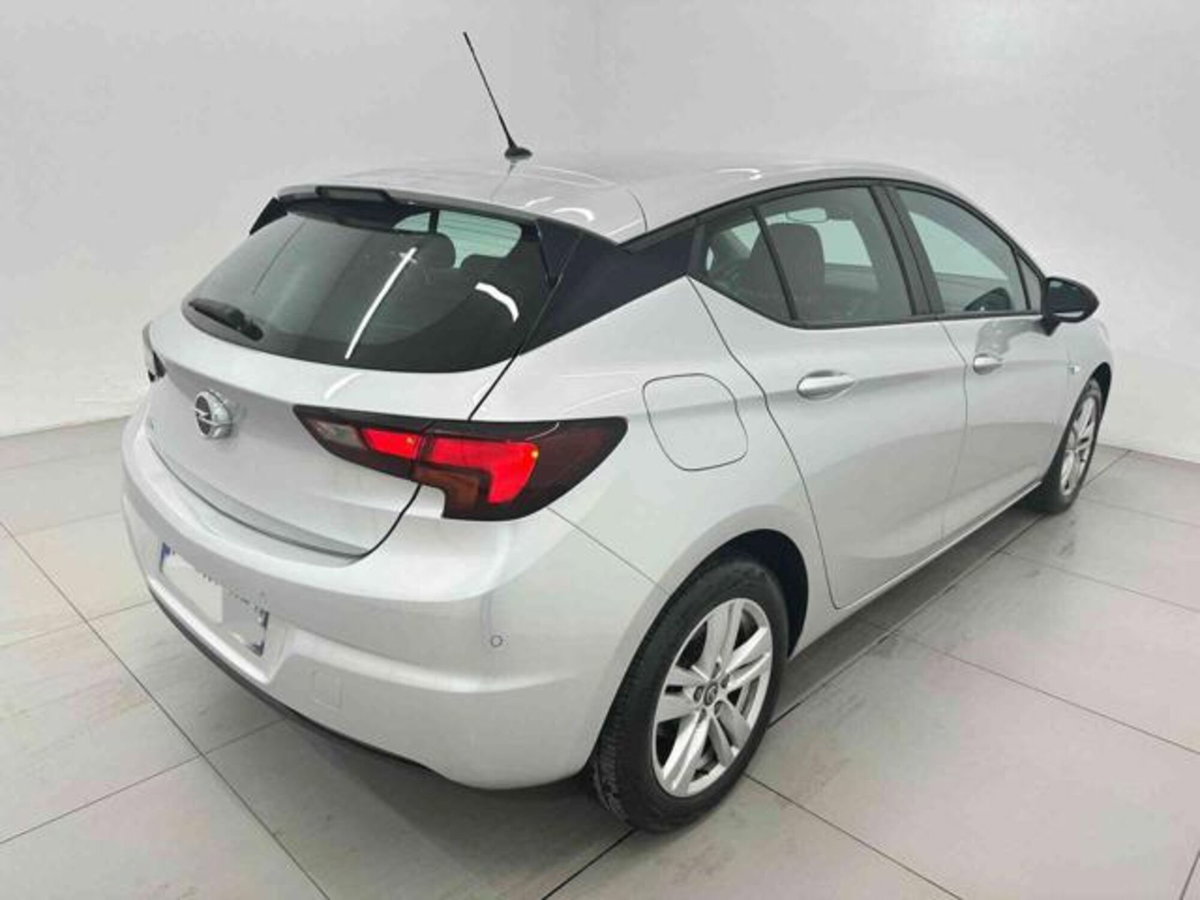 Opel Astra 1.5 CDTI 105 CV S&S 5 porte Business Elegance (4)