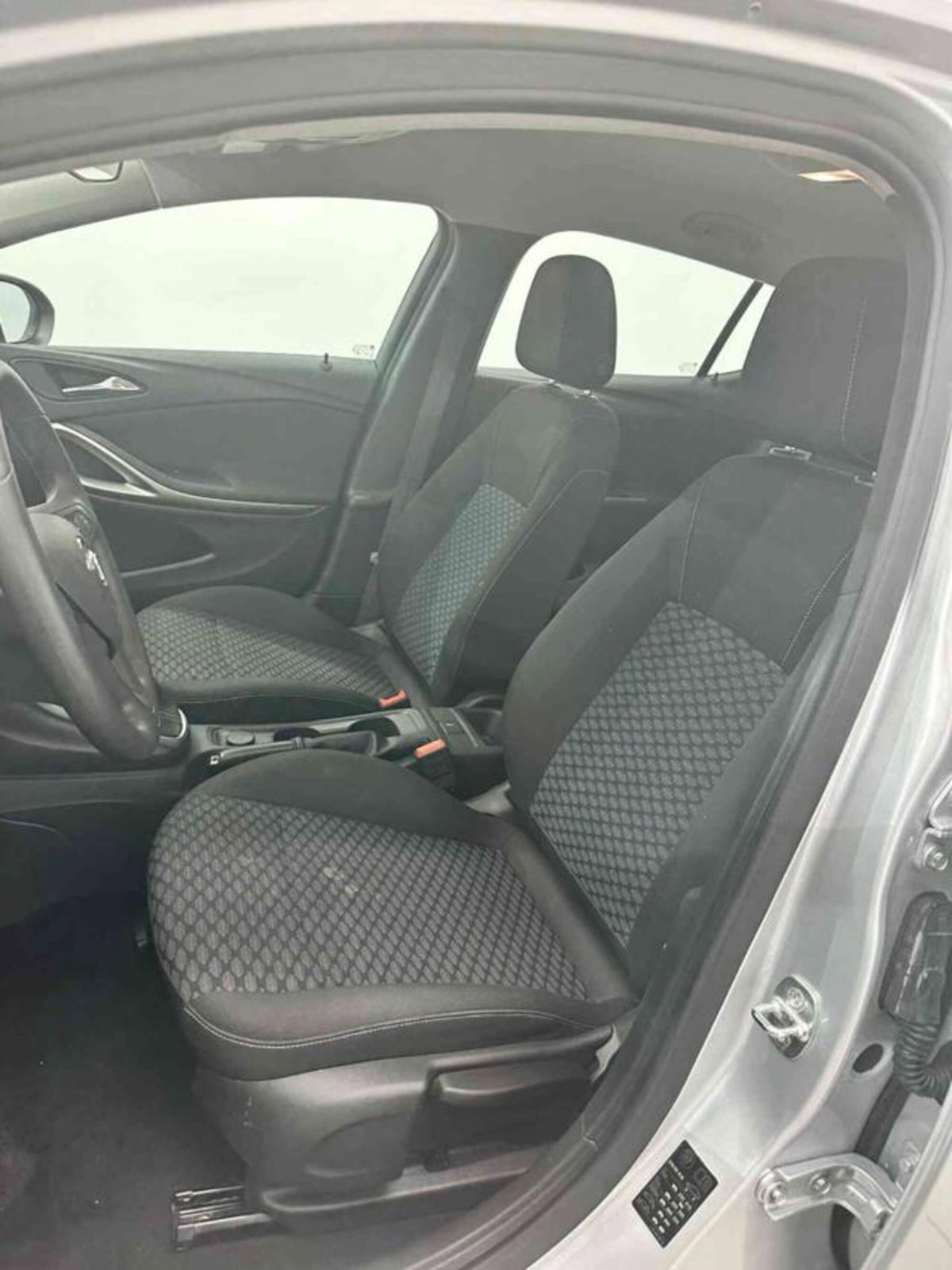Opel Astra 1.5 CDTI 105 CV S&S 5 porte Business Elegance (9)
