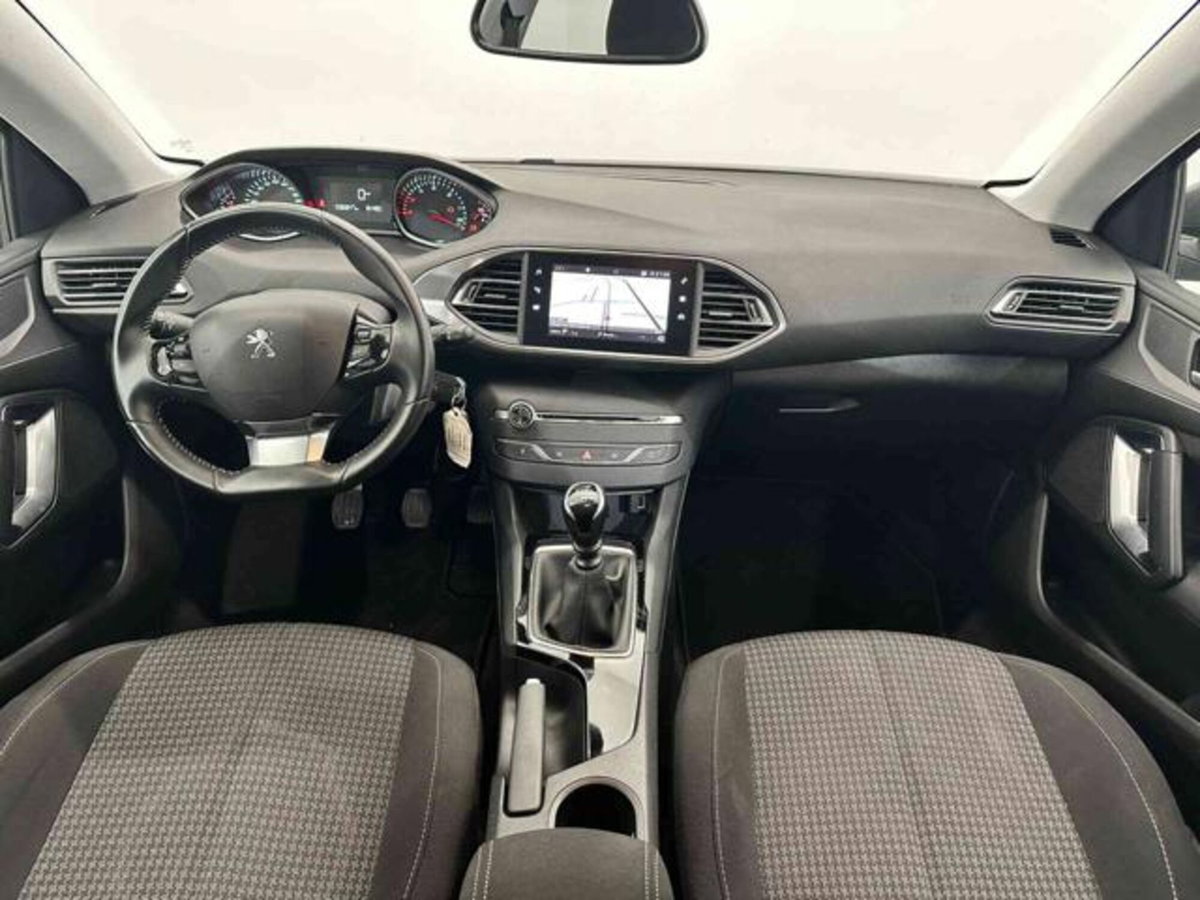 Peugeot 308 SW BlueHDi 100 S&S Business (10)