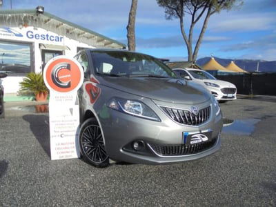 Lancia Ypsilon 1.0 FireFly 5 porte S&S Hybrid Gold Plus usata
