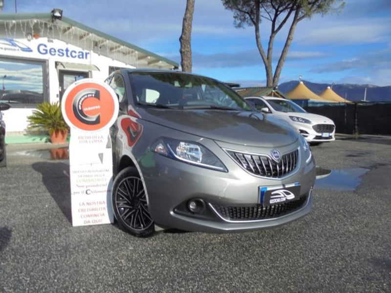 Lancia Ypsilon 1.0 FireFly 5 porte S&S Hybrid Gold Plus